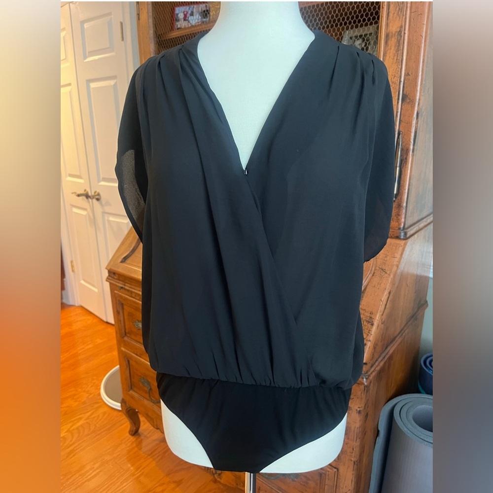 Kori Drape Chiffon Cap Sleeve Bodysuit - Picture 4 of 10